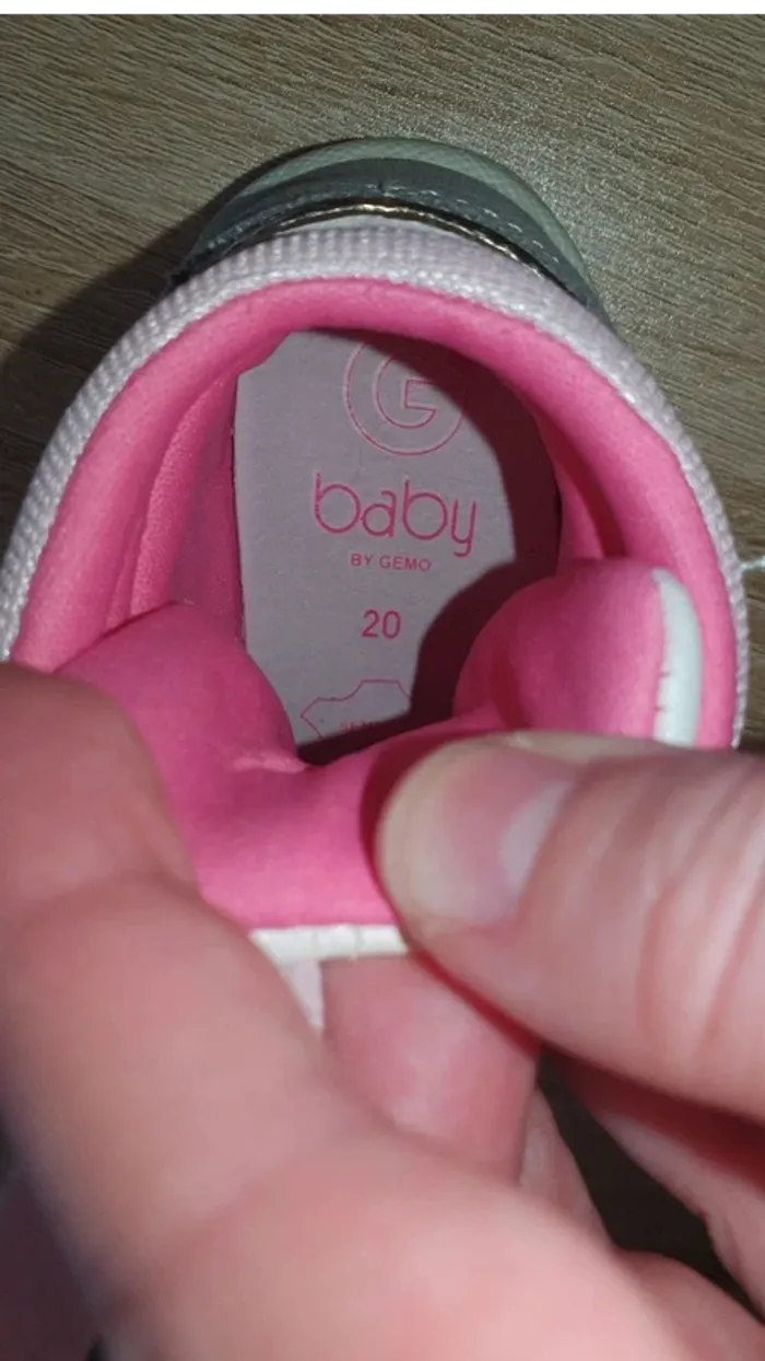 Lot de 3 paires de chaussures pointure 20 - photo numéro 7