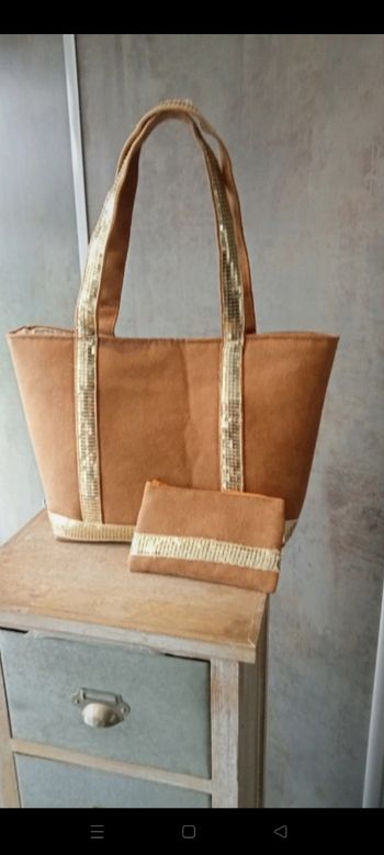 Très beau sac a sequins et porte monnaie