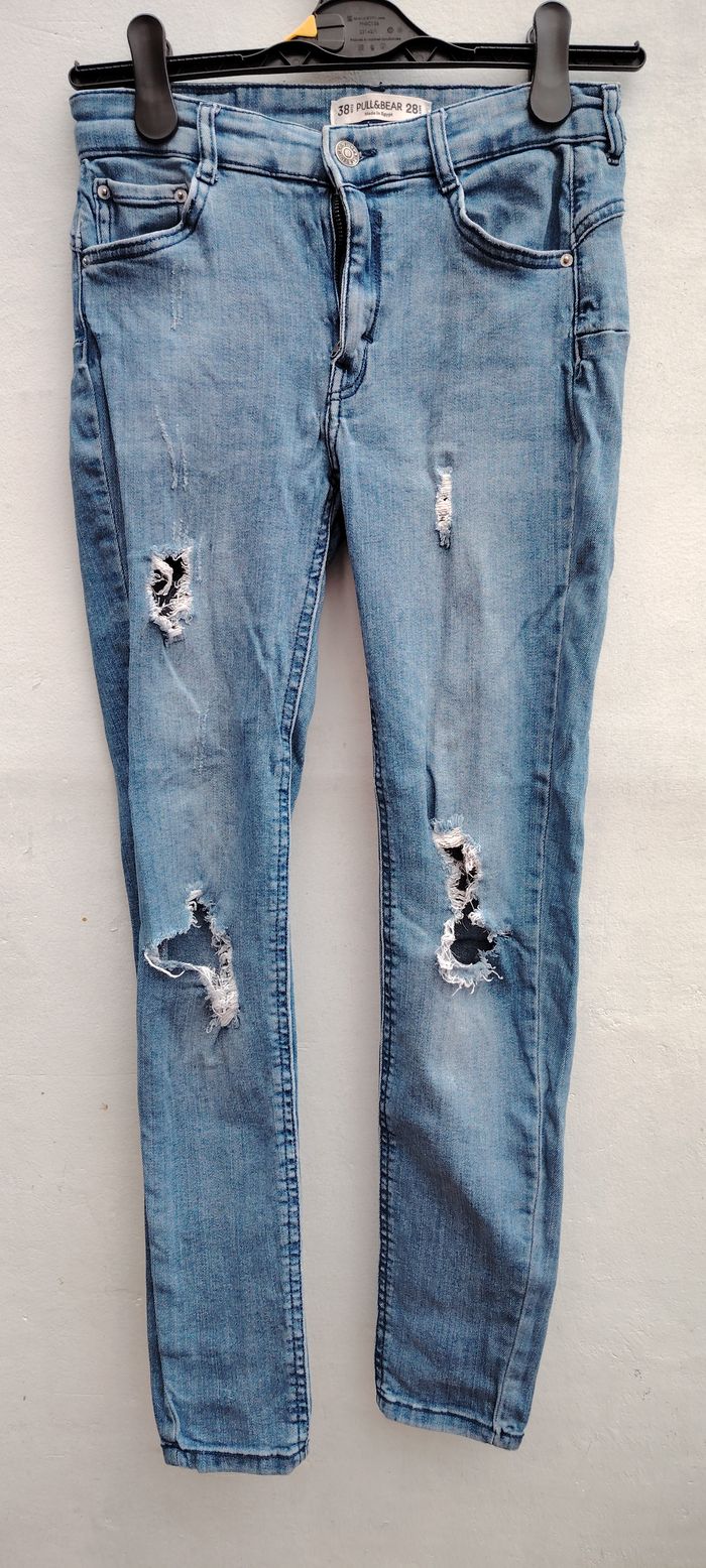 Jean skinny déchiré Pull&Bear bleu clair taille 38