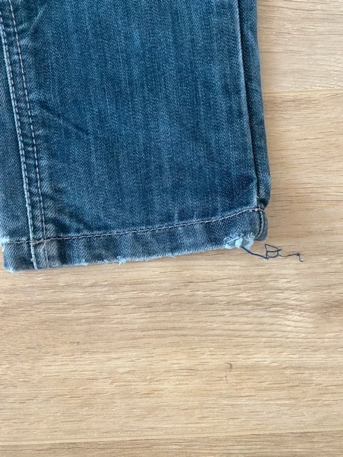 Jean effet troué - photo numéro 3