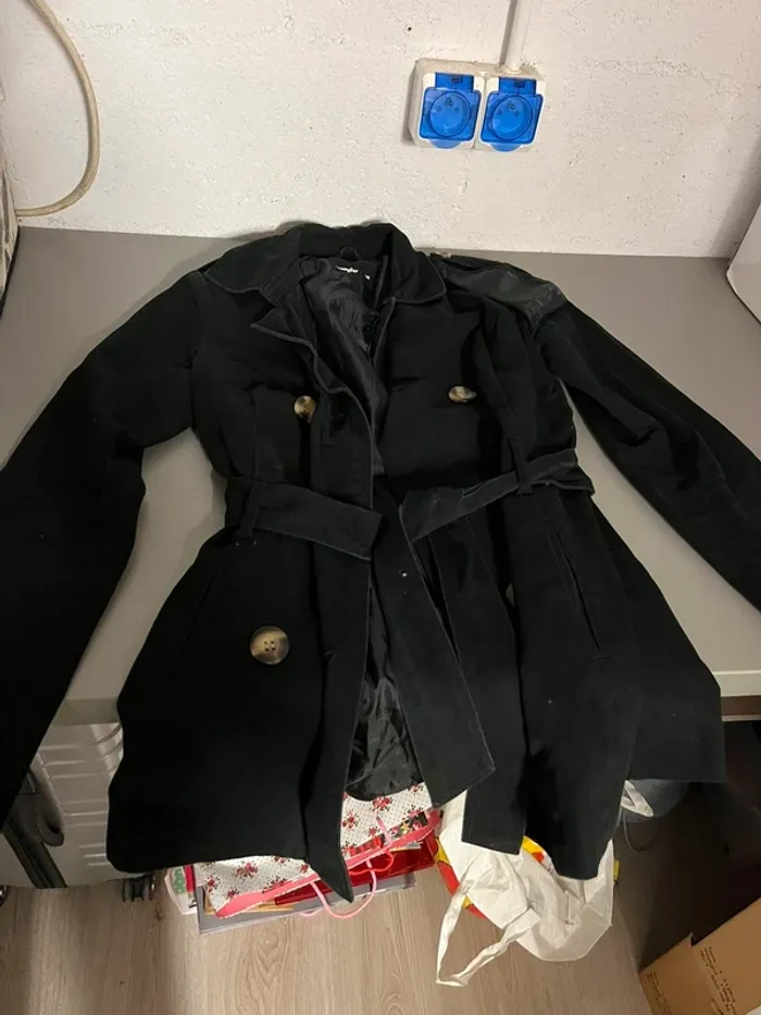 Trench noir