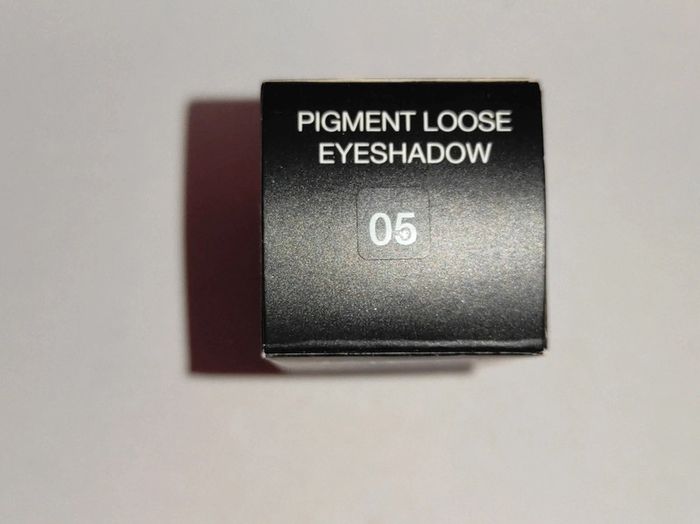 Ombre à paupière en poudre libre - Pigment loose eyeshadow Kiko - photo numéro 3