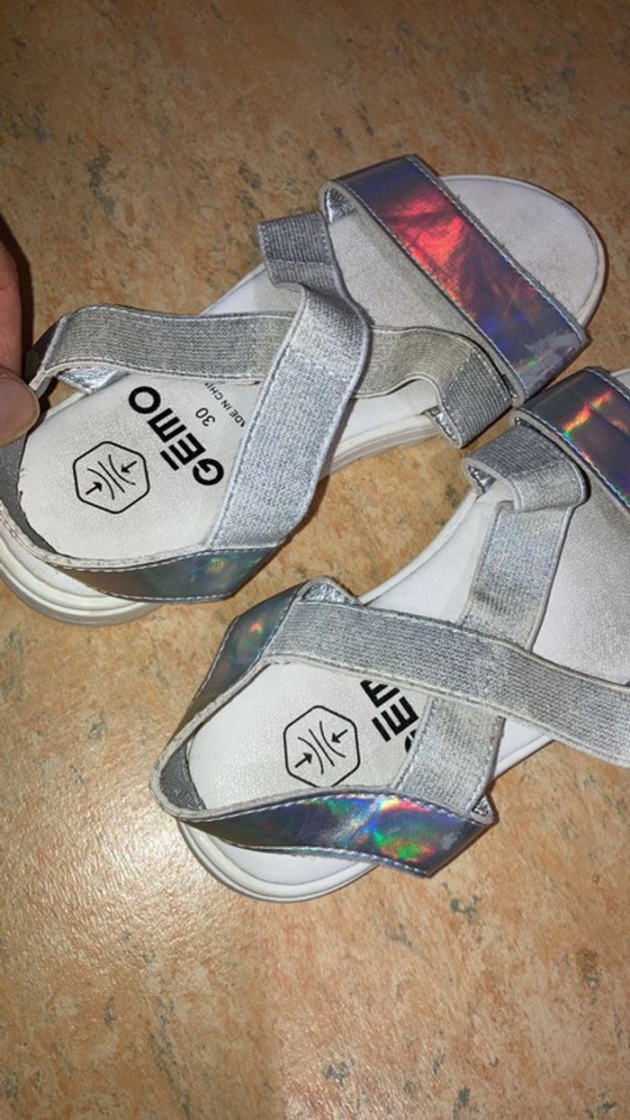 Sandale pointure 30 - photo numéro 3