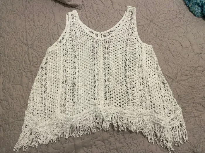 Joli top crocheté neuf - photo numéro 3