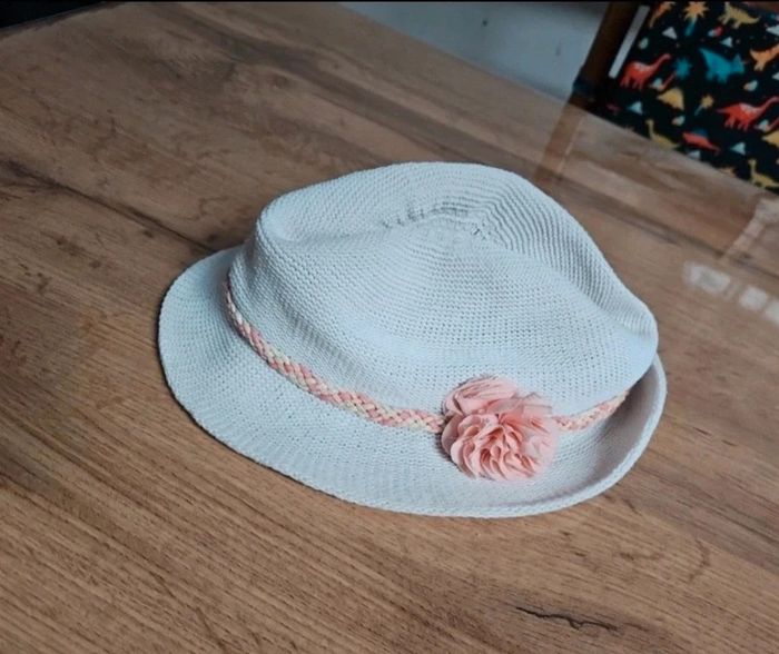 Chapeau fille a fleur 🌸 54 cm