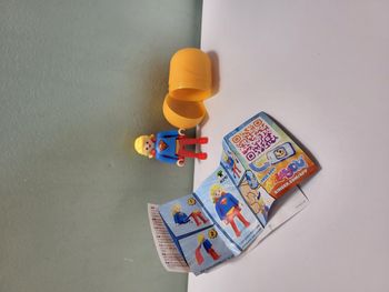 Figurine Playmobil - Supergirl - Kinder - neuf - collection