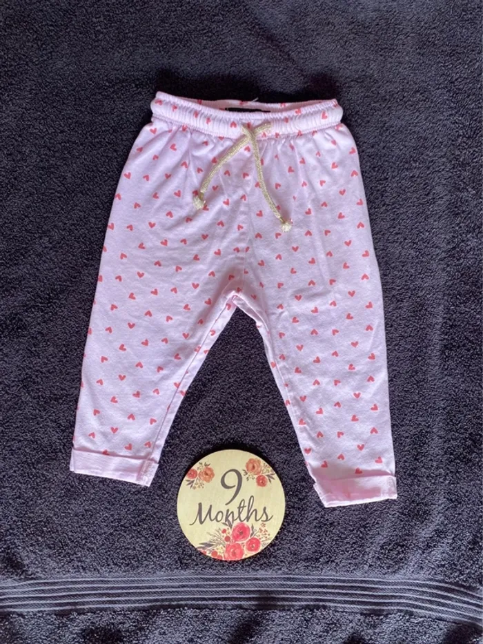 Pantalon motifs cœurs 9 mois