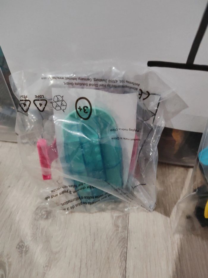 Figurine McDonald's véhicule style lego // - photo numéro 2