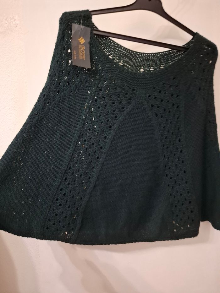 Cape poncho taille unique max taille 40 neuf avec etiquette - photo numéro 3