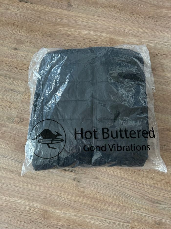 Doudoune HOT BUTTERED neuve jamais porté noir glacier 100% duvet d’oie taille XXL - photo numéro 2