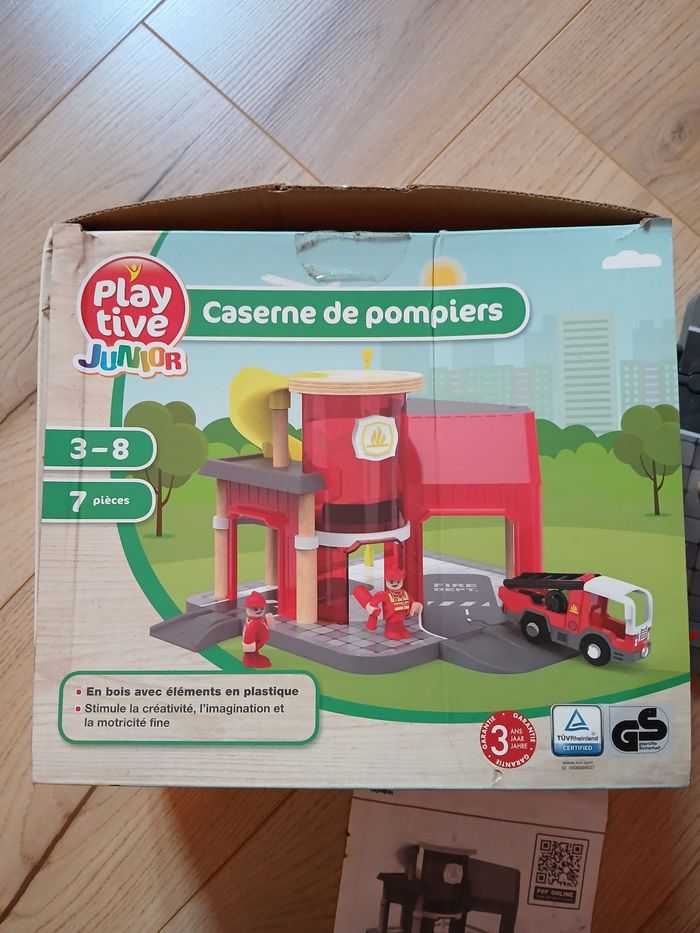 Caserne de pompier - photo numéro 2