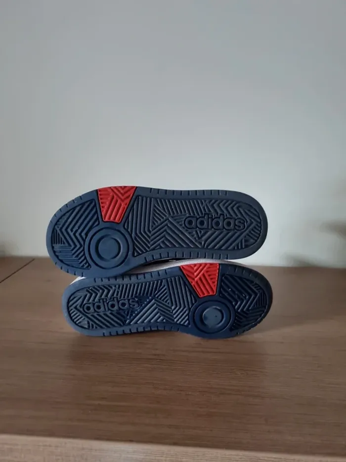 Baskets blanches Adidas - photo numéro 6