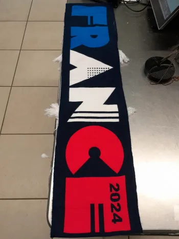 Écharpe france 2024