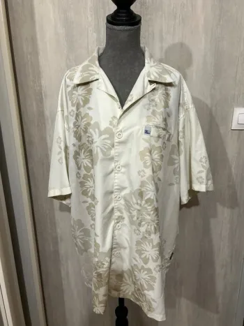 Chemise blanche et crème