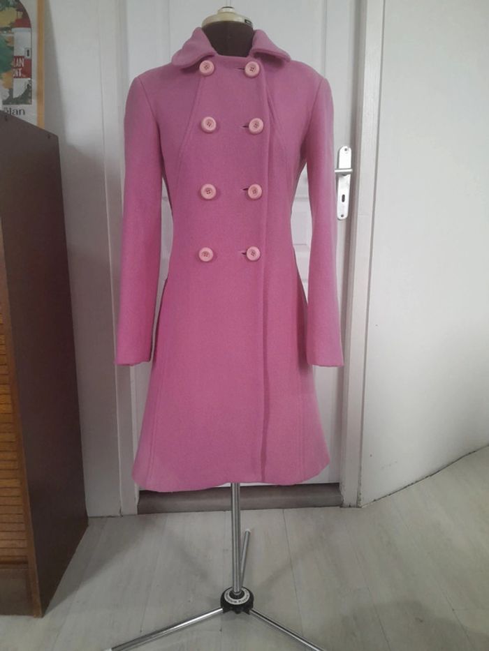 Tres beau manteau rose tara jarmon modèle mangua en laine