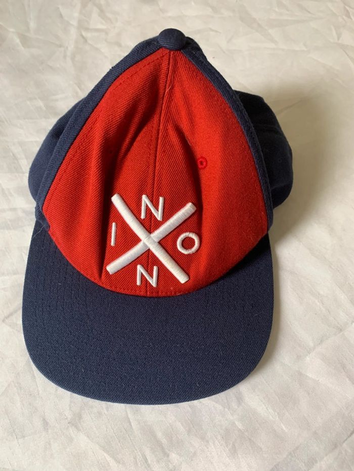 Casquette X SnapBack marque Nixon - photo numéro 2