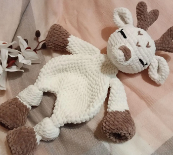 🦌 Doudou Cerf au crochet – Fait main avec amour 🧶💛