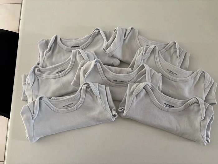 Lot de 7 bodies 2 ans Vertbaudet
