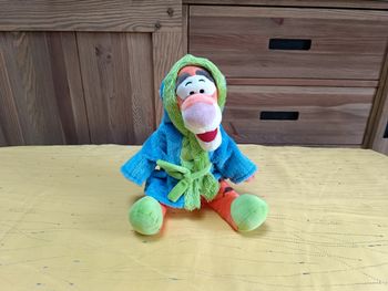 Peluche Tigrou en peignoir Disney