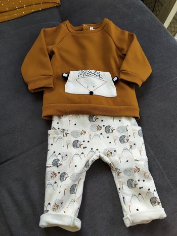 Ensemble sweat pantalon 12 mois