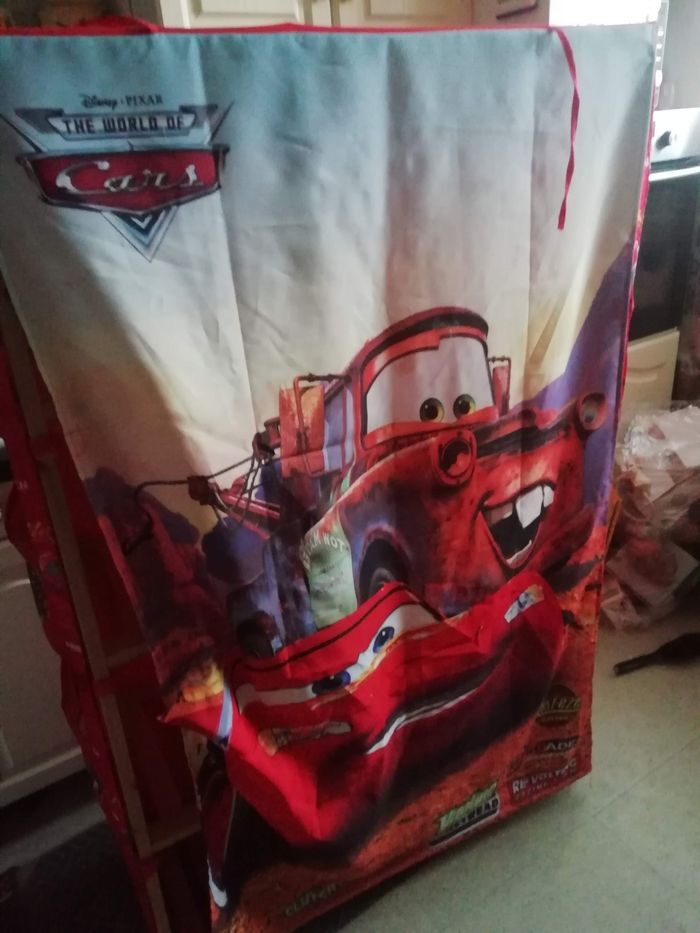 Armoire enfants bon état