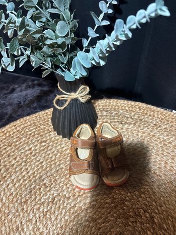 Claquettes garçon pointure 18