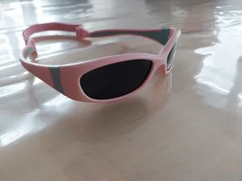 Lunettes de soleil bébé fille roses