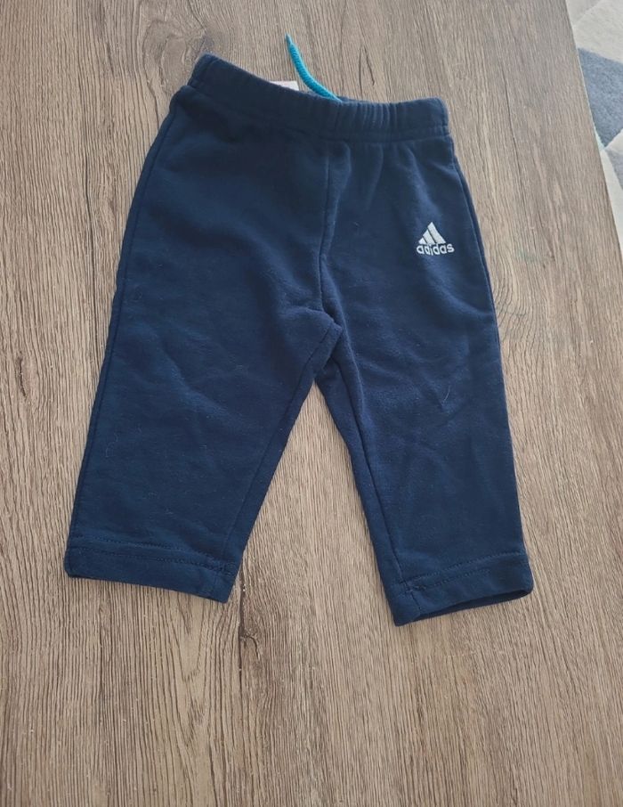 Jogging Adidas 6/9mois - photo numéro 3