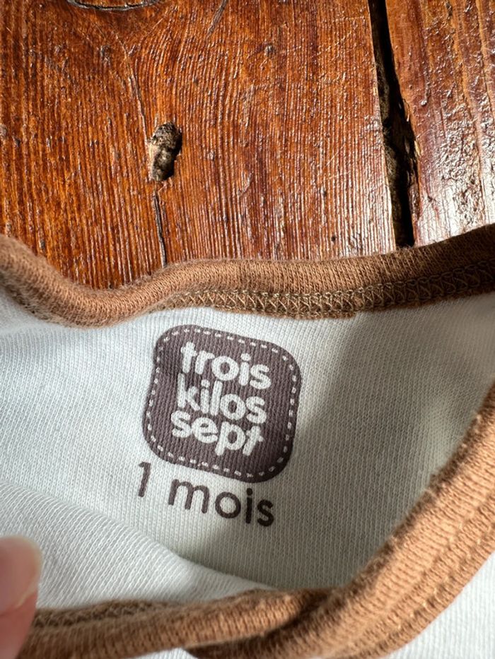 Lot de 2 bodys 3 Kilos Sept 1 mois - photo numéro 2