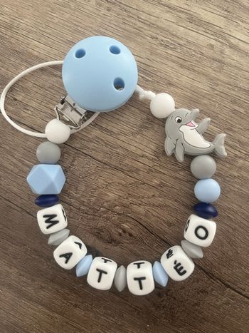 Attache tétine personnalisée Dauphin