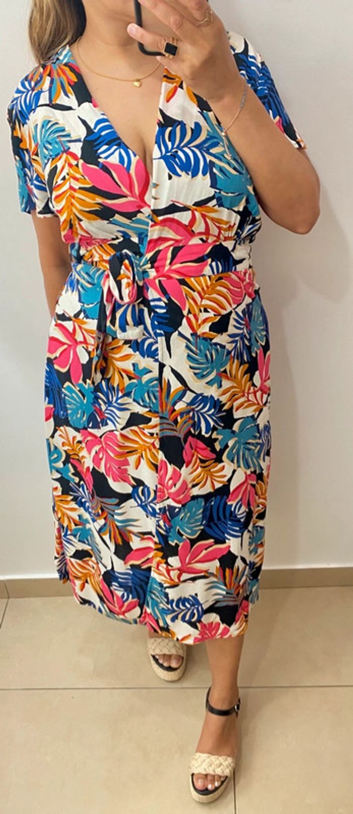 Robe Longue Porte Feuille Imprimée Tropical Taille S-M - photo numéro 4