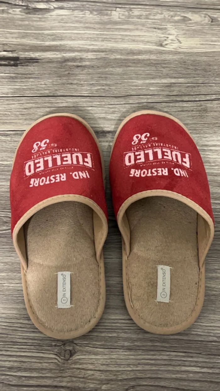 Pantoufles / chaussons 41