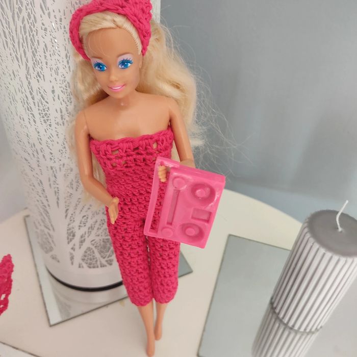 Vêtements pour Barbie 3 € - photo numéro 2