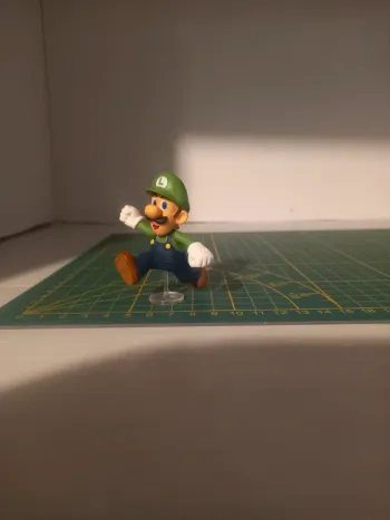 Jakks pacific luigi