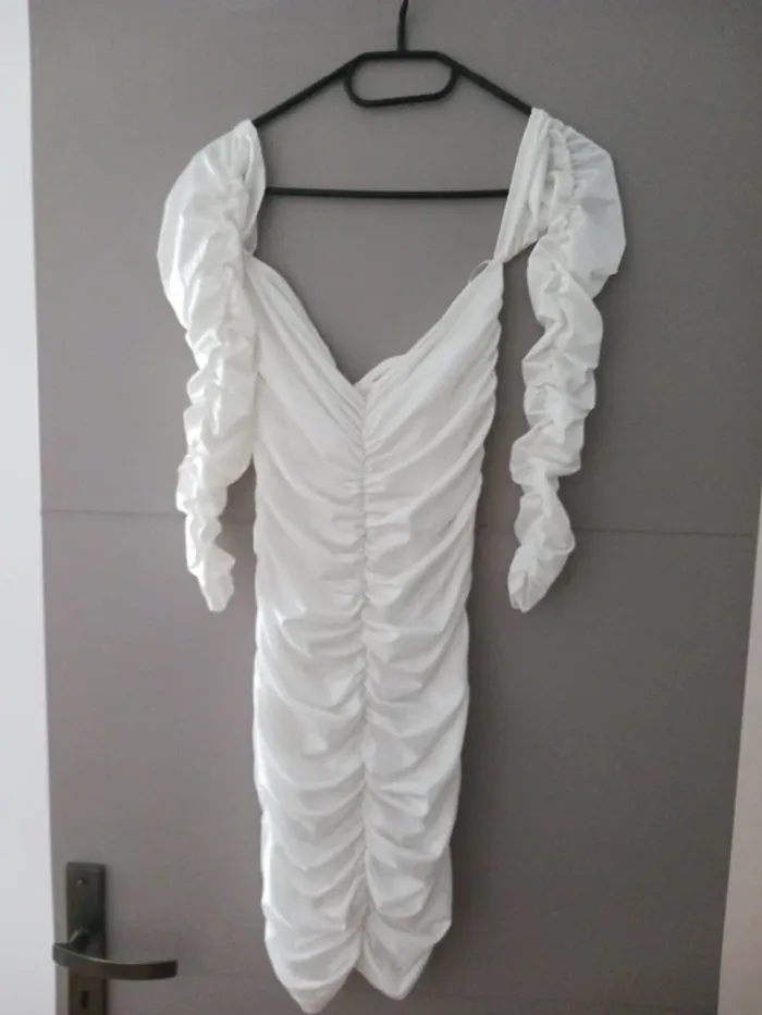 Robe écru Taille S H&M épaules dénudées - photo numéro 2