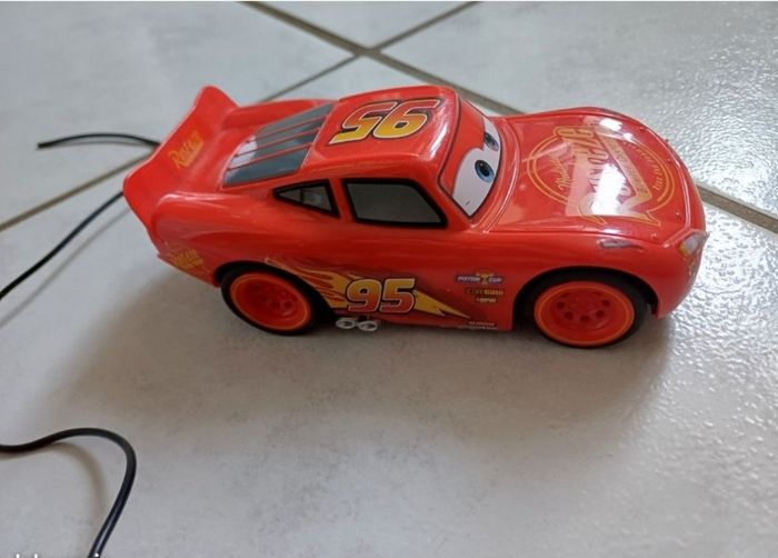 Voiture télécommandée CARS - photo numéro 3