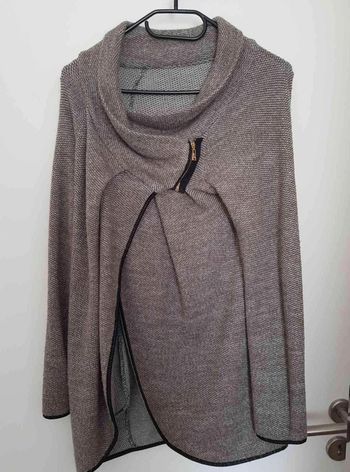 Haut  pull ponchon asymétrique  taille 38  40