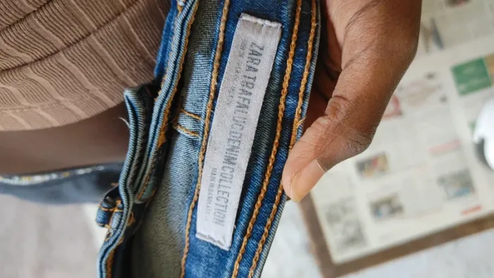 Pantalon jean moulant taille haute liseré blanc sur le côté - photo numéro 6