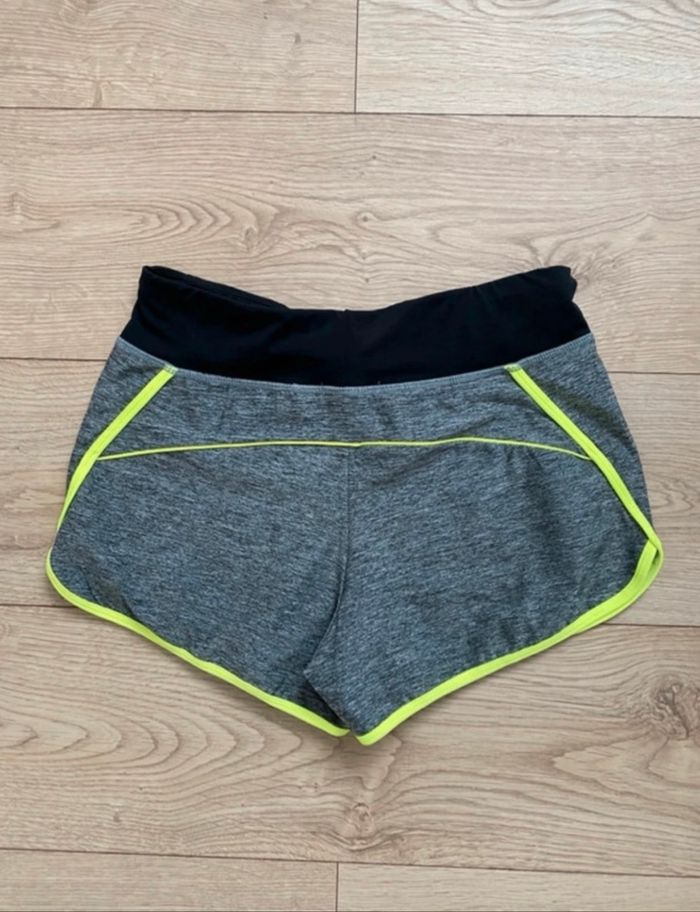 Short de sport - photo numéro 5
