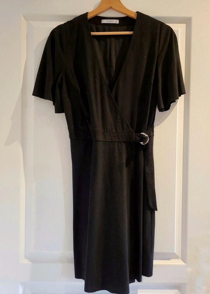 Petite robe noire Mango - photo numéro 6