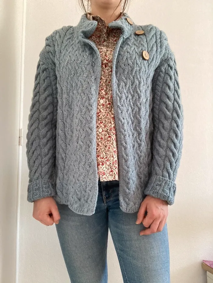 Gilet bleu en laine mérino - photo numéro 2