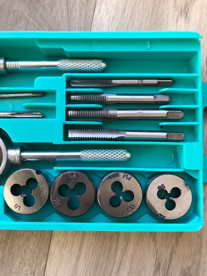 Outils tarauds et filières - photo numéro 7