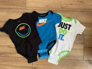 Lot 3 Body nike