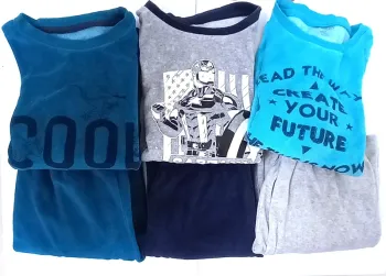 Lot 3 pyjamas velours 12 ans