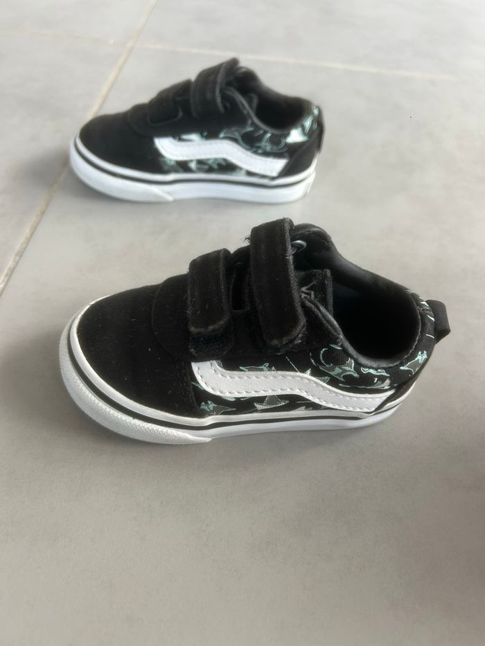 Vans pointure 21 TBE - photo numéro 4