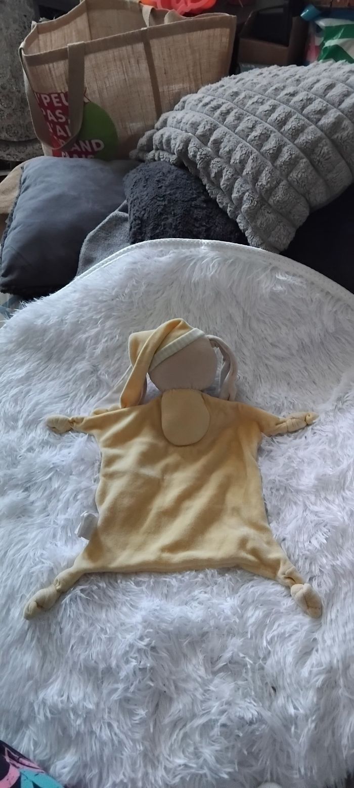 Doudou plat chien jaune et beige rayés- Kimbaloo - photo numéro 3