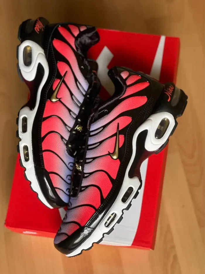 Nike air max plus sisterhood 44 neuve - photo numéro 3