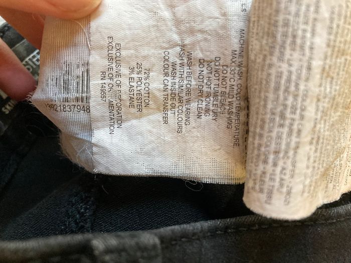 Jean noir - photo numéro 10