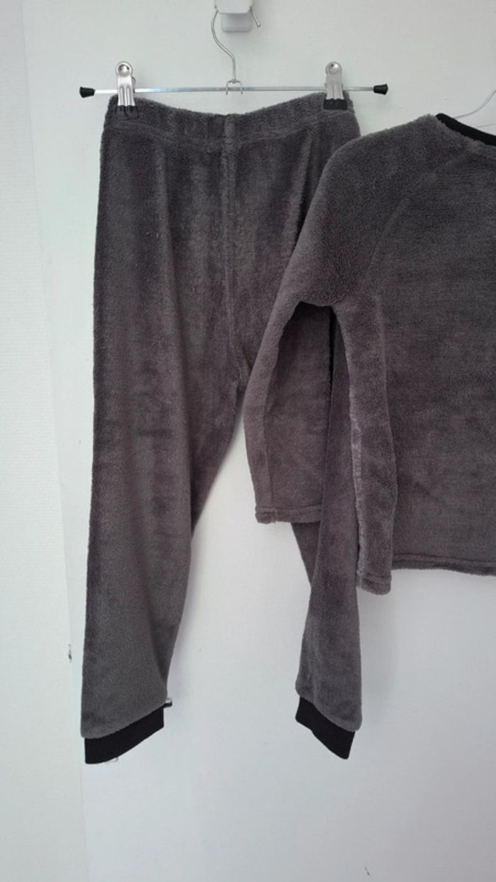Pyjamas tigre 6 ans - photo numéro 9