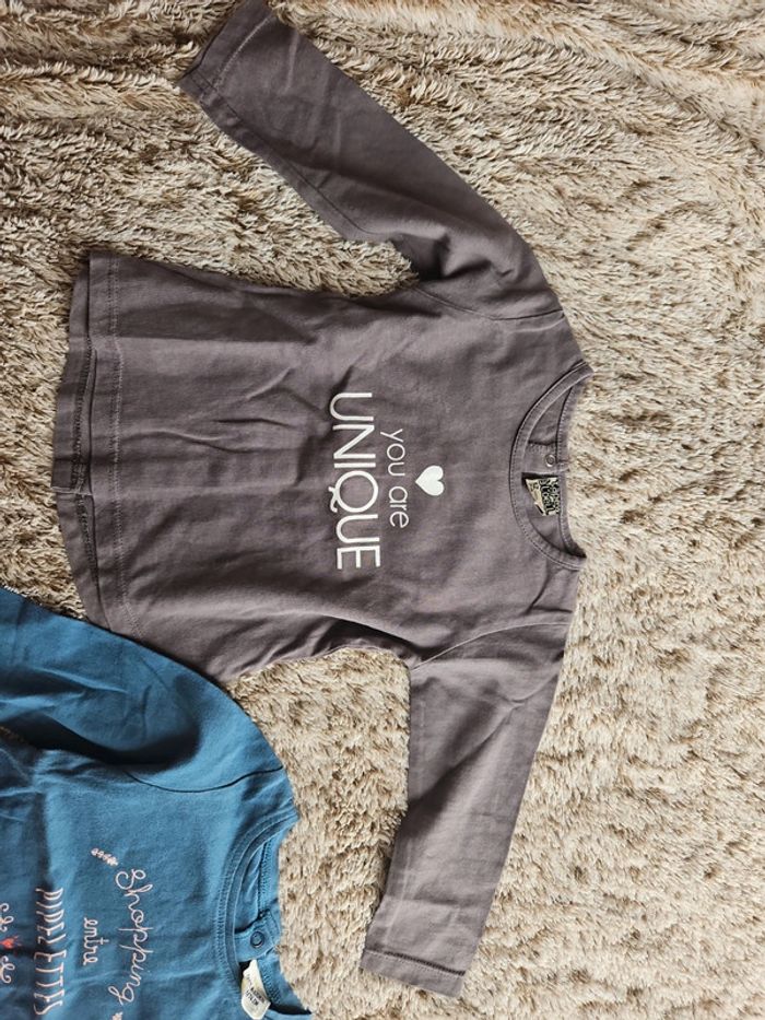Lot tee-shirts manches longues fille 12 mois - photo numéro 2